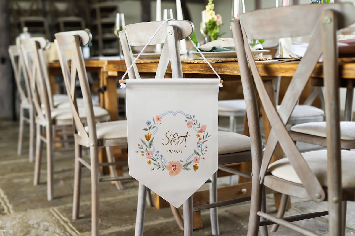 How To Make a Wedding Seating Plan